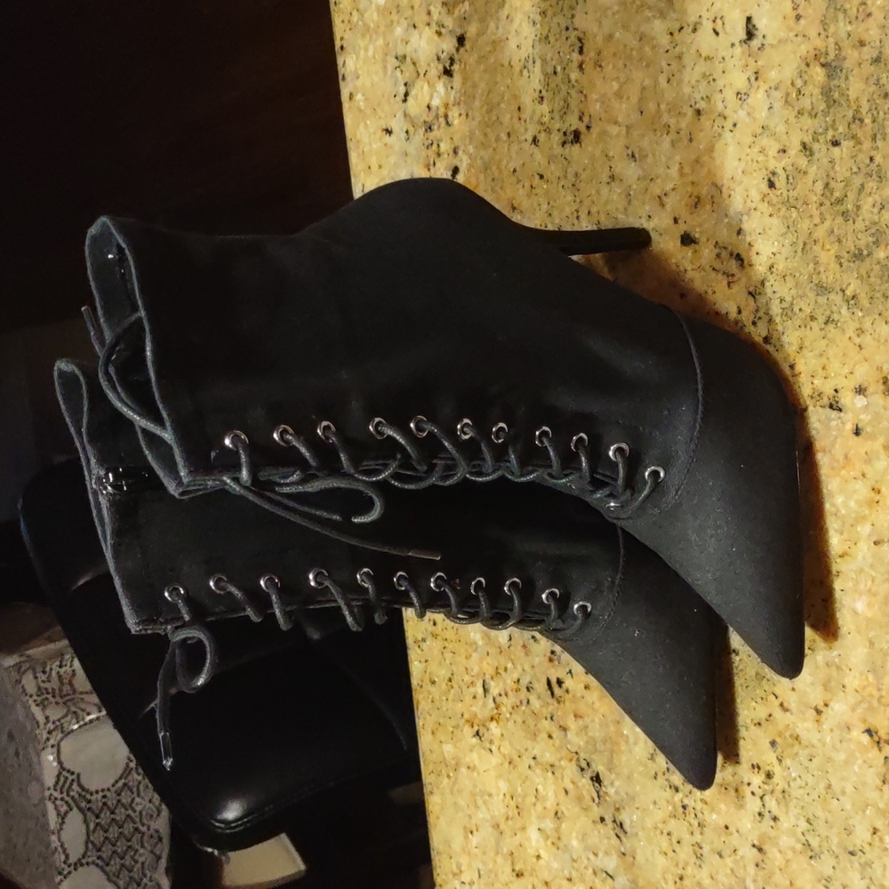 Ankle boots